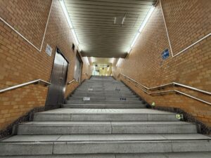 シニアは階段を避けたくなる